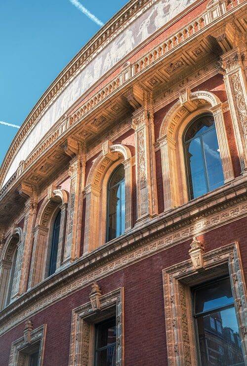 Kensington, dinosaurs and delicatessens